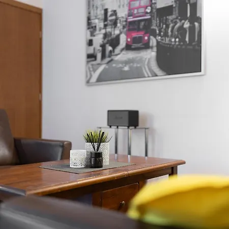 With A Balcony In The Heart Of Old Town Apartament Wilno