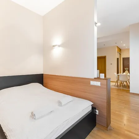 With A Balcony In The Heart Of Old Town Apartament