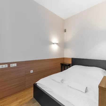 Apartament With A Balcony In The Heart Of Old Town *