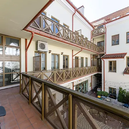 Apartament With A Balcony In The Heart Of Old Town Wilno